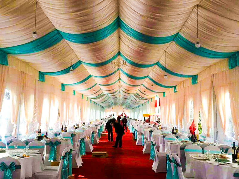 What are the issues to consider when building a wedding tent?