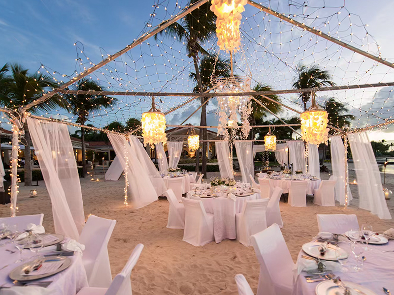 Customize Your Large Wedding Tents